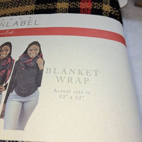 NWT Quagga Blanket Wrap in Saint Nick Tan - Picture 6 of 7